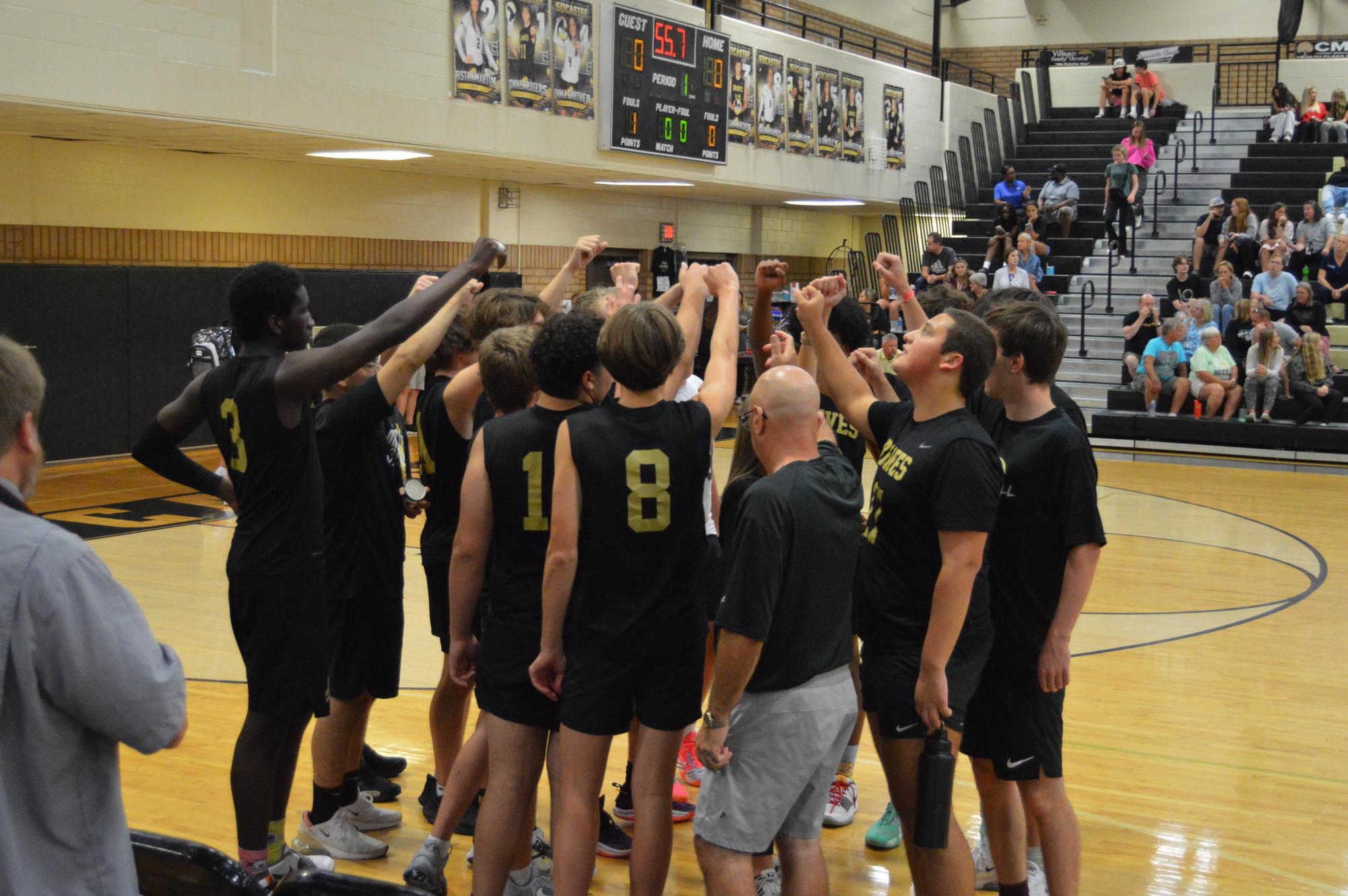 Mens Volleyball Going Strong in Second Year as Varsity Sport